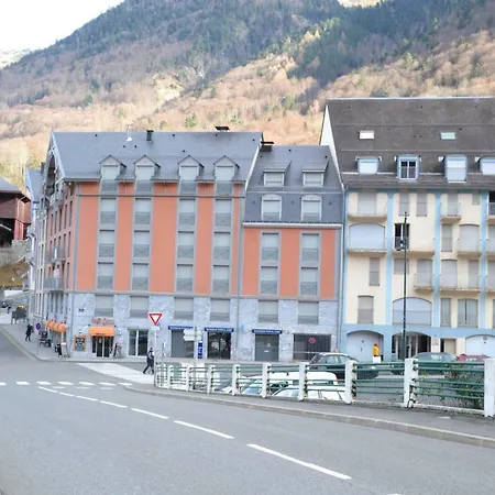 - Centre Apartment